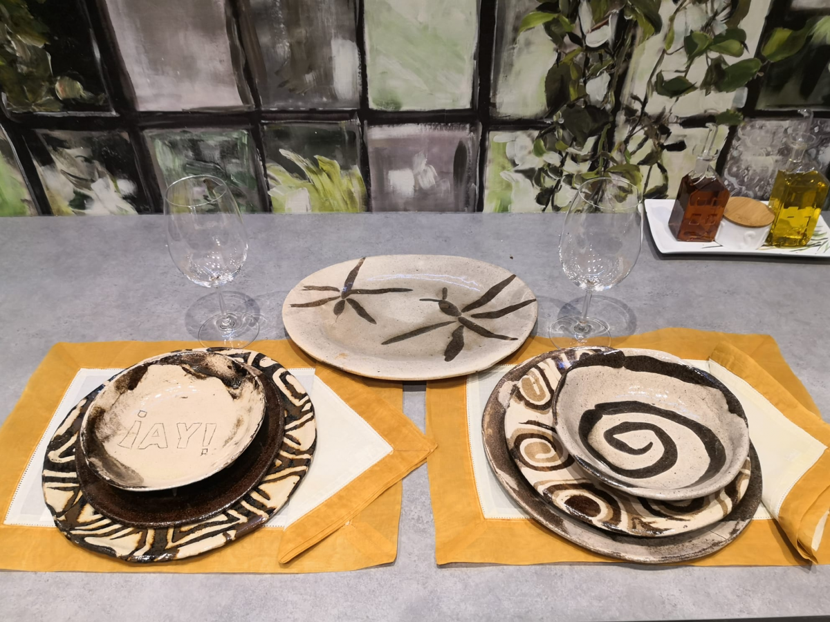 juego de platos de cerámico, hechos a mano. troqueldester.com barrio prosperidad madrid